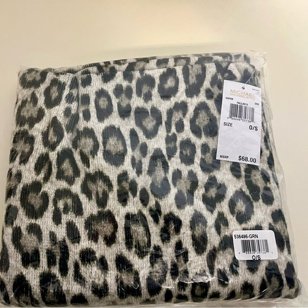 NWT Michael Kors scarf in bag